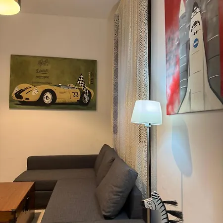 Pedro Lopez Free Parking Center アパート *