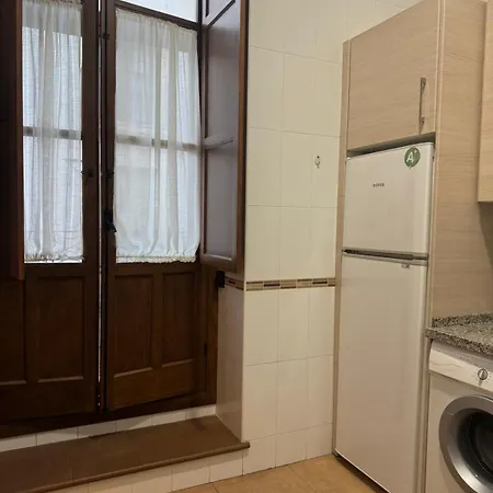 Pedro Lopez Free Parking Center * 科爾多瓦