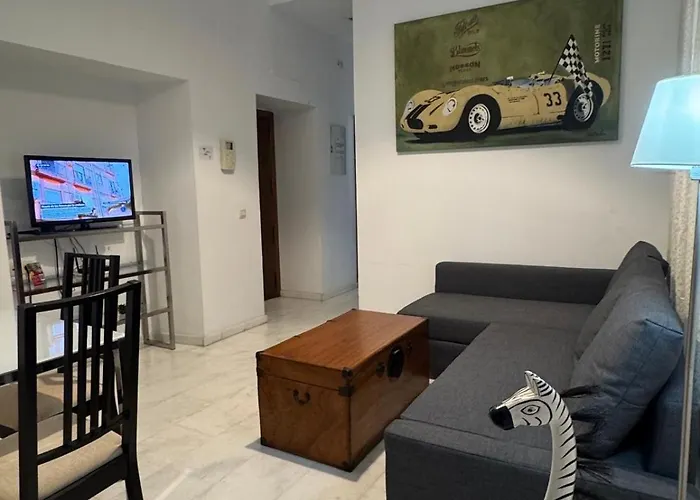 Pedro Lopez Free Parking Center