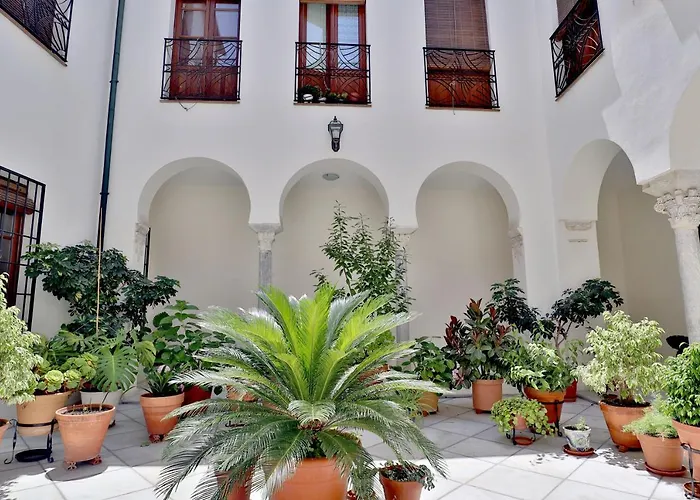 Pedro Lopez Free Parking Center *